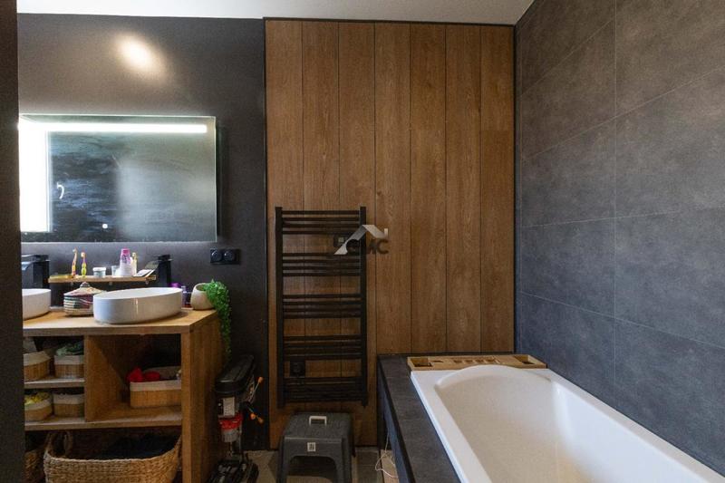 Villa - 100 m² - 4 pièces