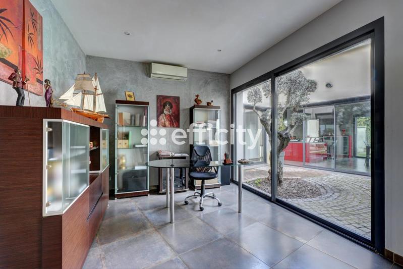 Villa - 174 m² - 6 pièces