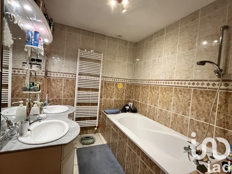 Maison de village - 243 m² - 7 pièces