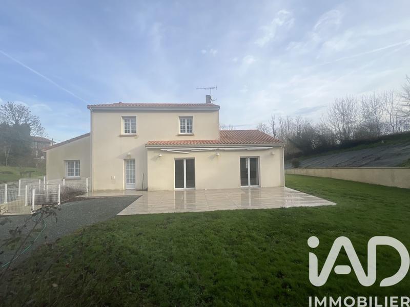 Maison - 162 m² - 6 pièces