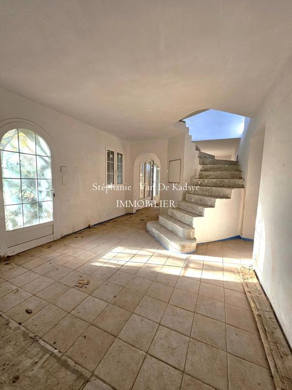 Propriété - 188 m² - 5 pièces