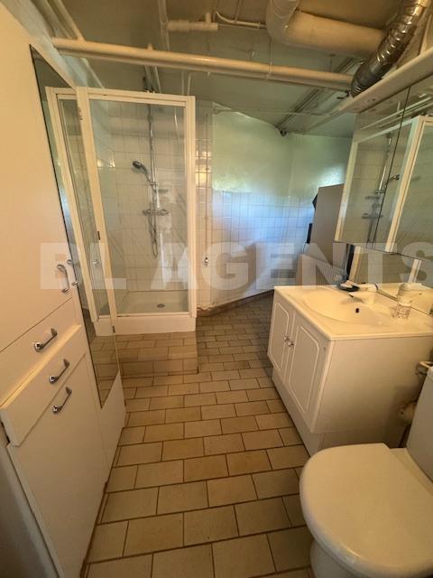 Maison traditionnelle - 180 m² - 6 pièces