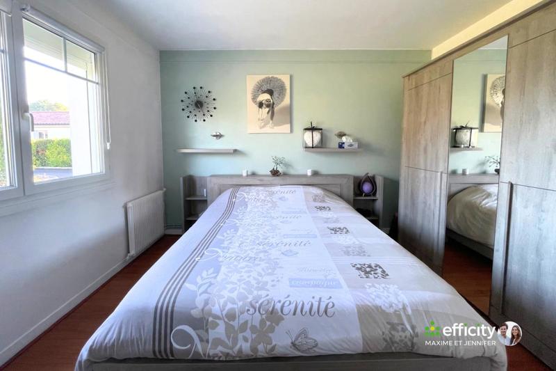 Maison - 260 m² - 7 pièces