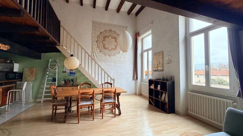 Appartement - 102 m² - 3 pièces