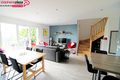 Maison - 93 m² - 4 pièces