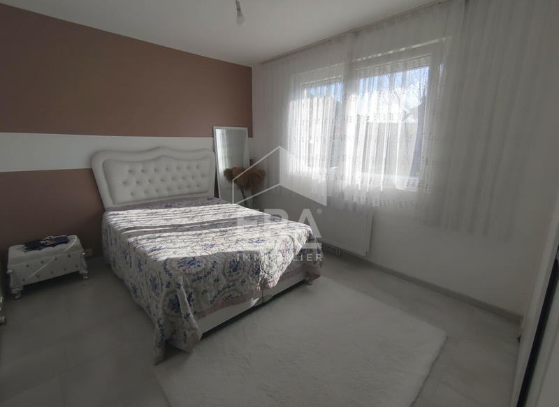 Maison - 174 m² - 7 pièces