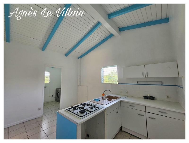 Maison - 182 m² - 9 pièces
