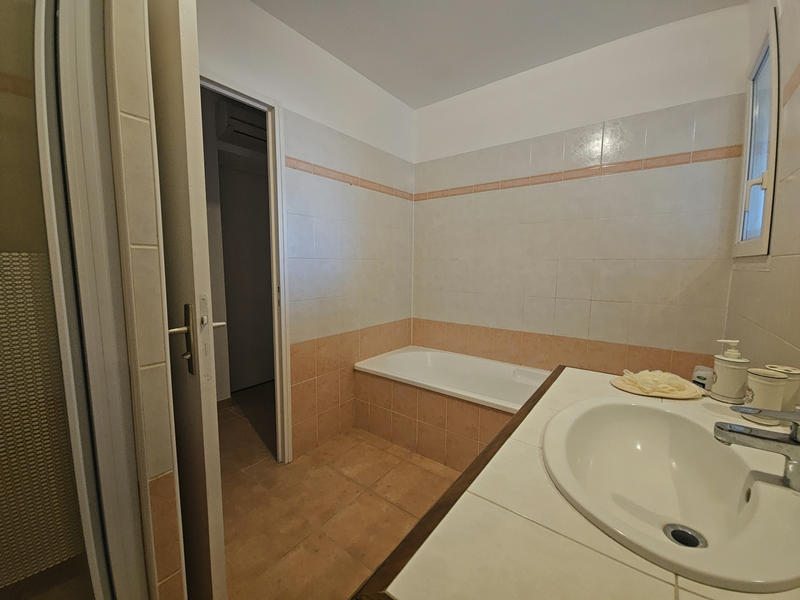 Maison - 121 m² - 4 pièces