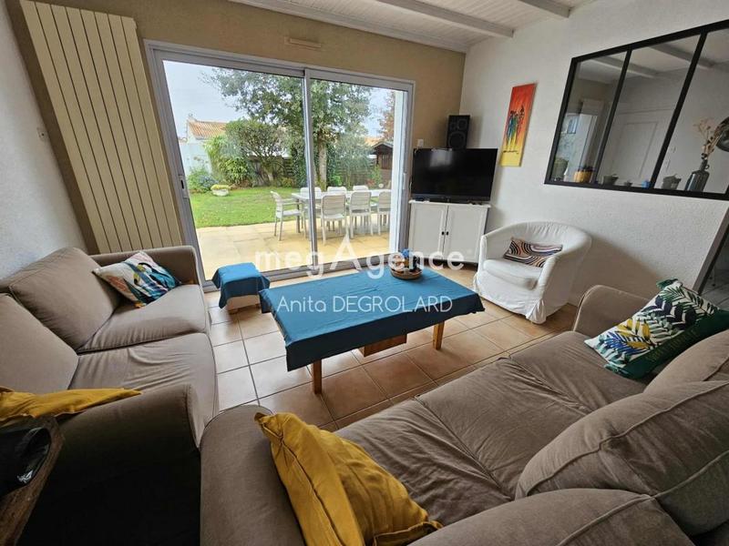 Maison traditionnelle - 140 m² - 6 pièces