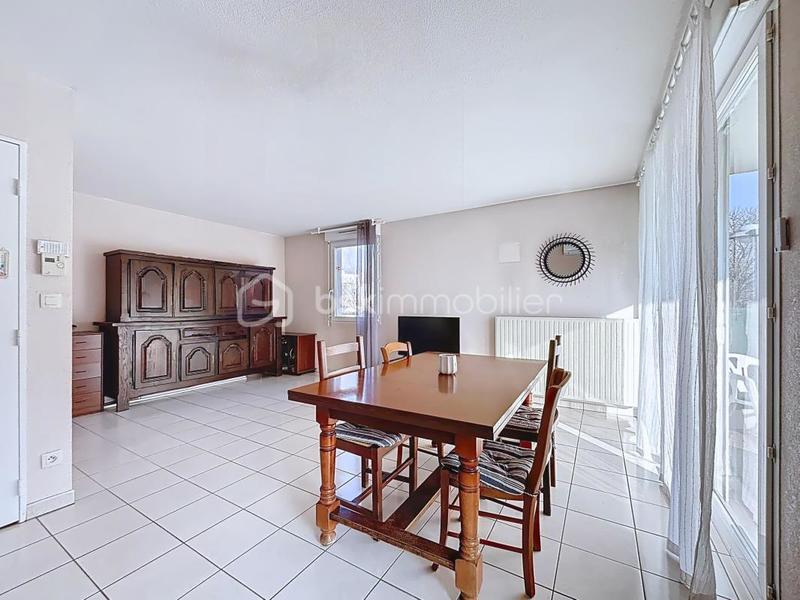 Appartement - 97 m² - 4 pièces