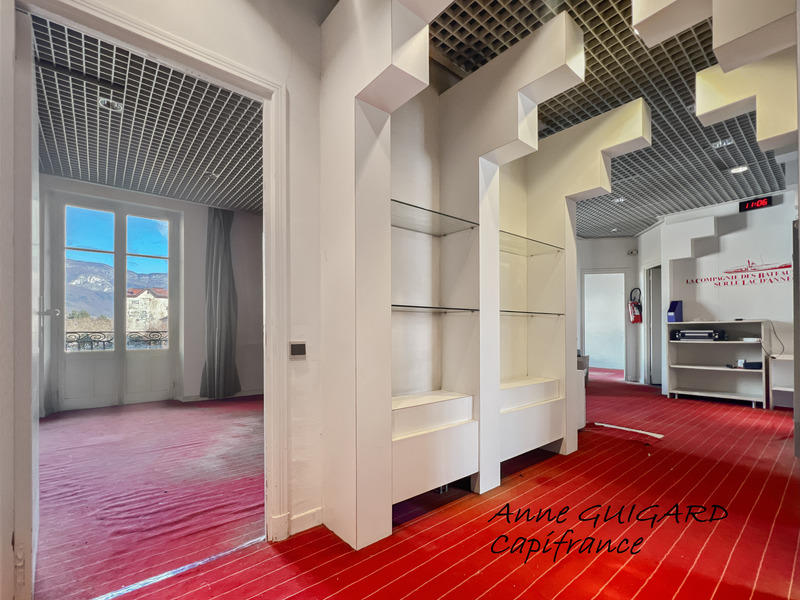 Appartement ancien - 92 m² - 4 pièces