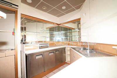 Local commercial - 110 m²