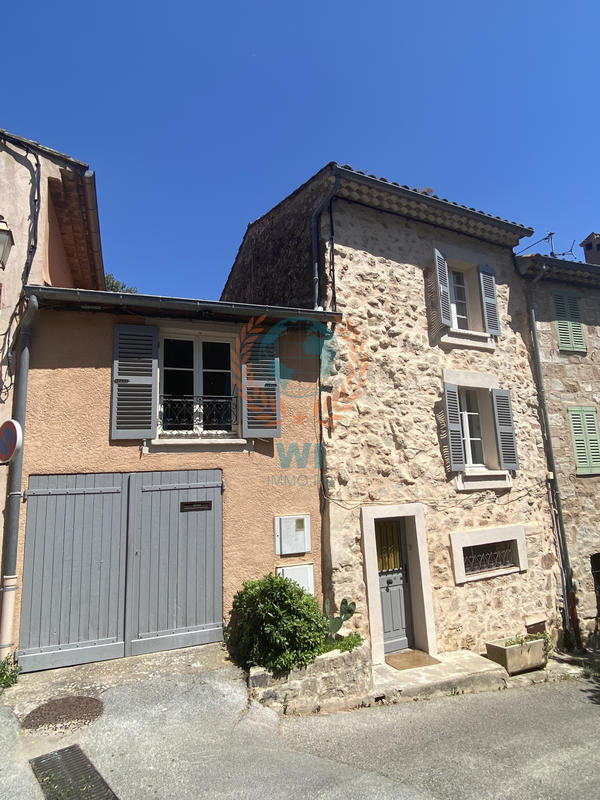 Maison de village - 90 m² - 5 pièces
