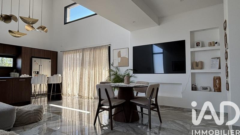 Maison - 120 m² - 4 pièces