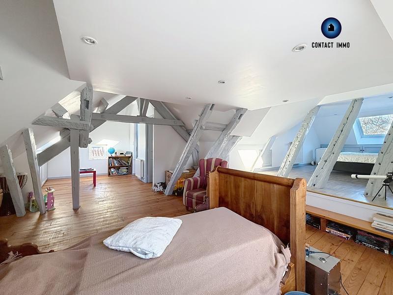 Maison - 279 m² - 9 pièces