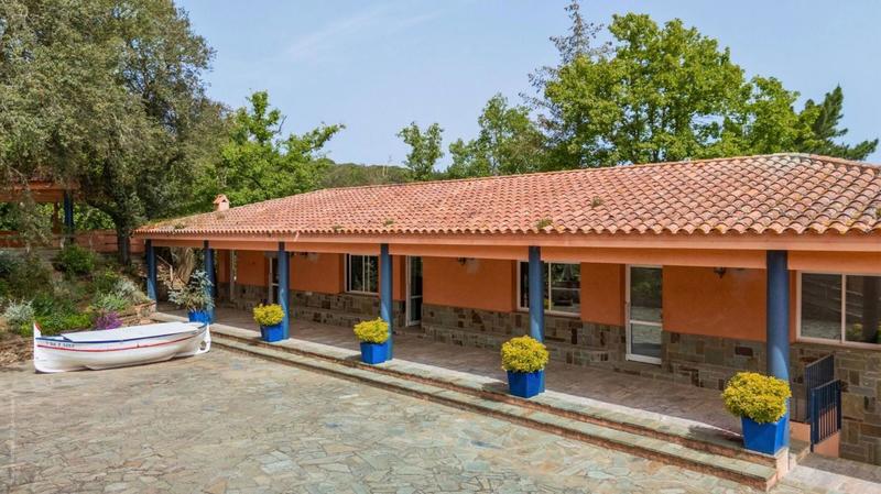 Propriété - 4 154 m²