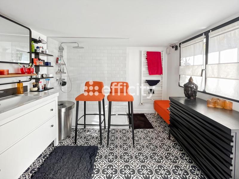 Maison - 192 m² - 7 pièces