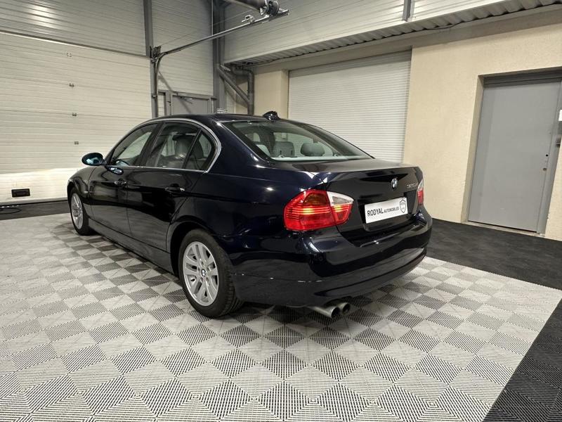 Bmw Série 3 (E90) 325xi 3.0 i 24v 4wd 218 cv Boîte auto Confort