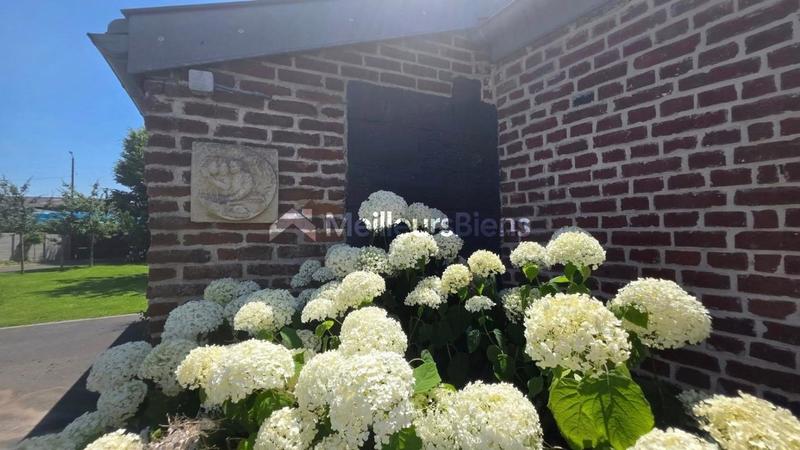 Maison - 227 m² - 9 pièces