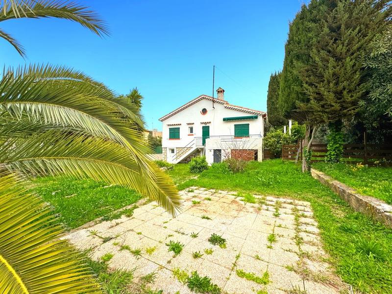 Maison - 100 m² - 3 pièces