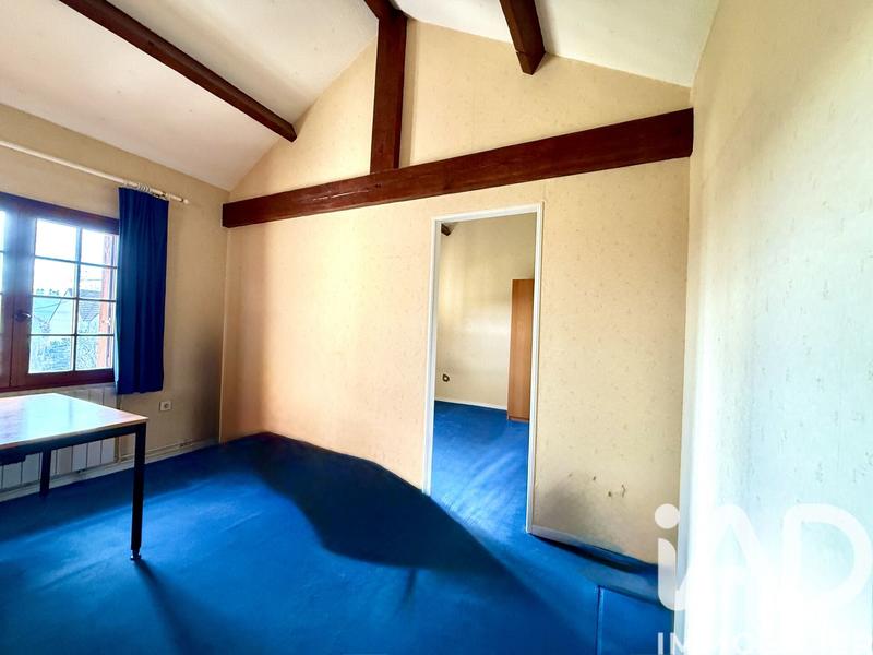 Maison - 240 m² - 9 pièces