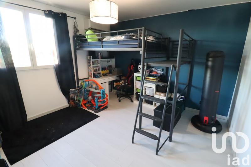 Maison - 202 m² - 7 pièces