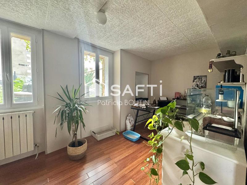 Maison - 186 m² - 6 pièces