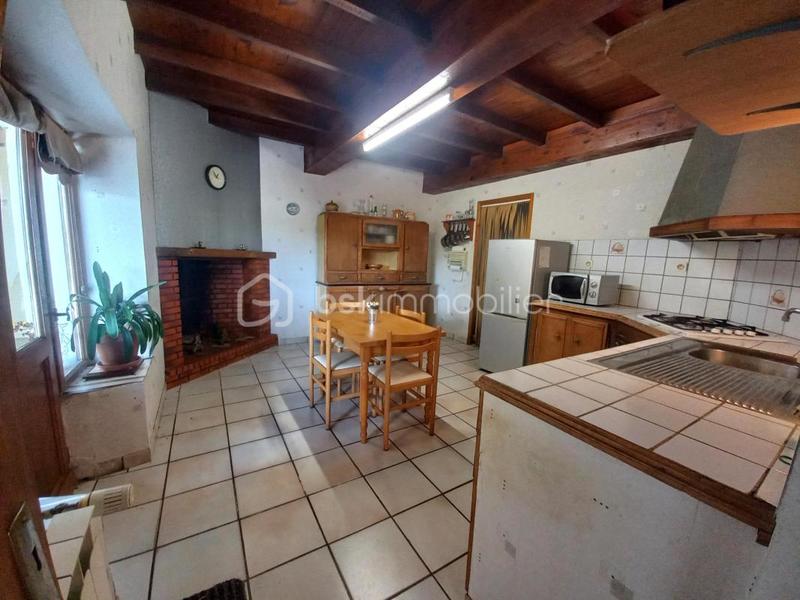 Corps de ferme - 178 m² - 6 pièces