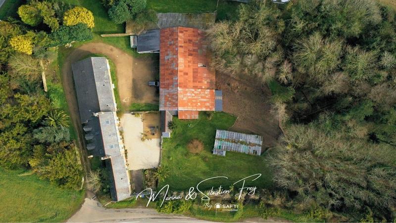 Maison de maîtres - 300 m² - 11 pièces