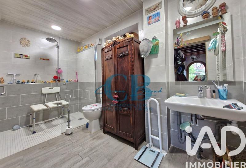 Maison - 138 m² - 6 pièces