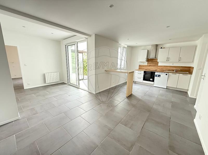 Maison - 102 m² - 5 pièces