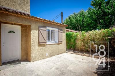 Maison - 96 m² - 4 pièces