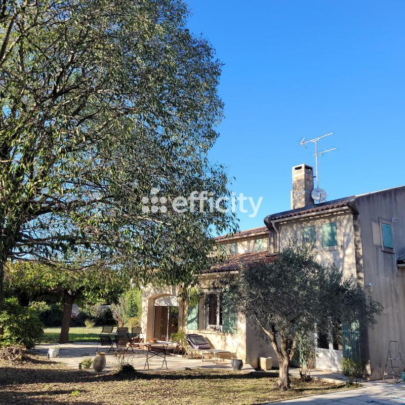 Maison - 200 m² - 7 pièces