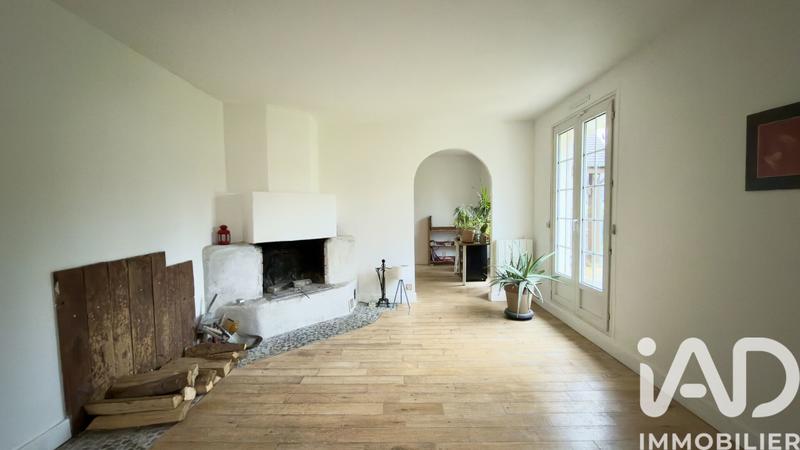 Maison - 235 m² - 7 pièces