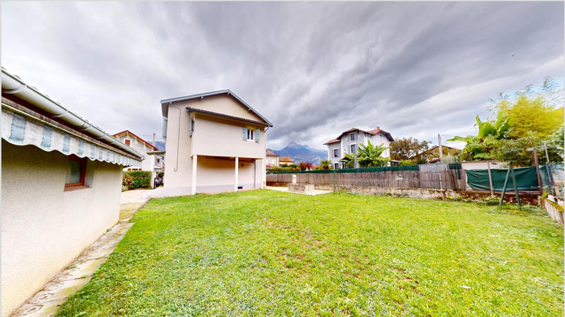 Maison - 122 m² - 5 pièces