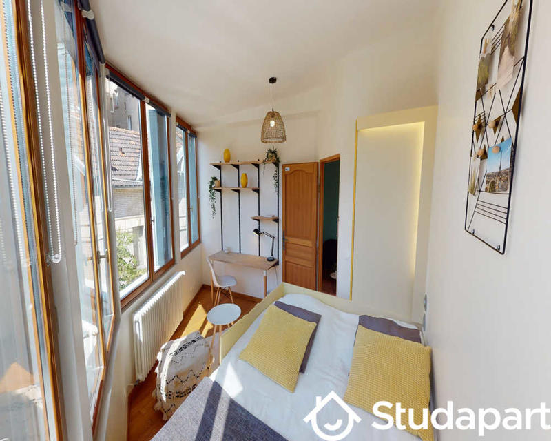 Chambre - 110 m² - 1 pièce