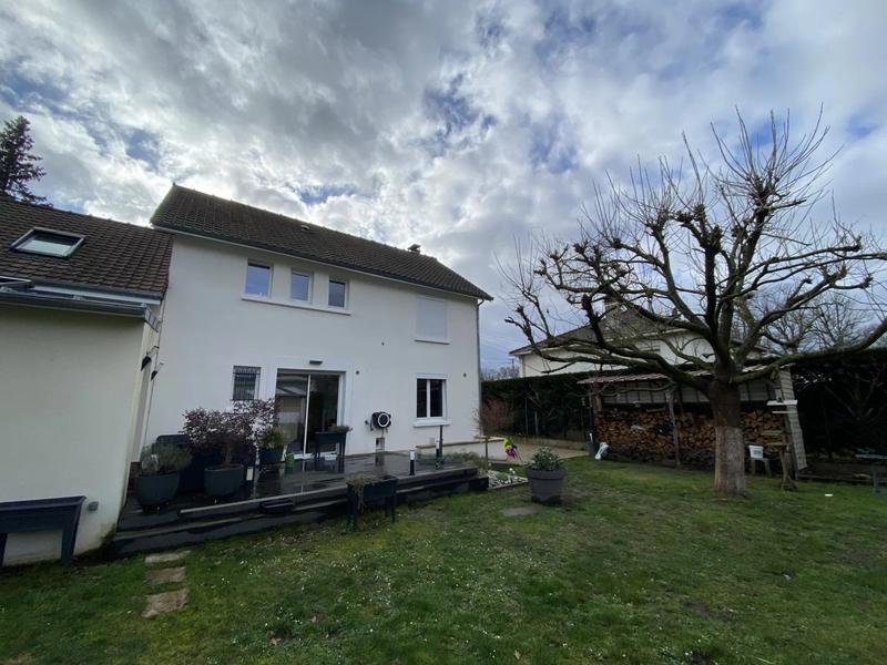 Maison - 151 m² - 7 pièces