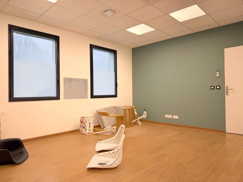 Local commercial - 104 m² - 4 pièces