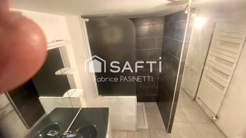 Maison - 180 m² - 5 pièces