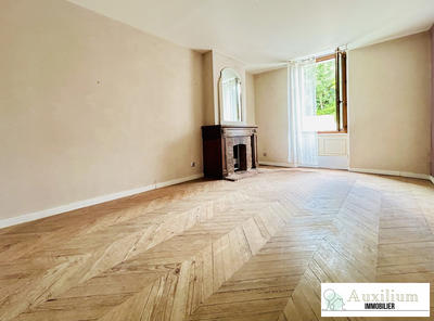 Maison ancienne - 132 m² - 6 pièces