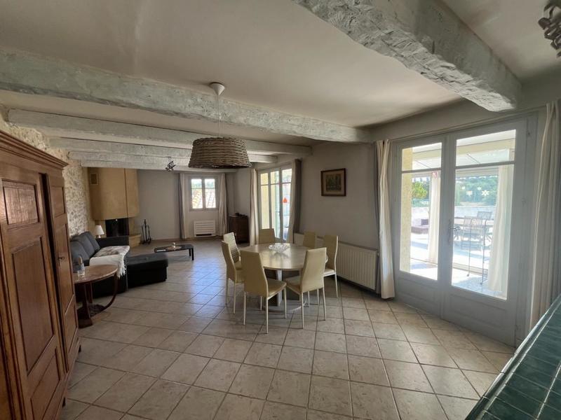 Maison - 210 m² - 10 pièces