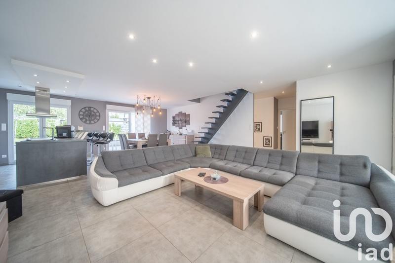 Maison - 121 m² - 5 pièces