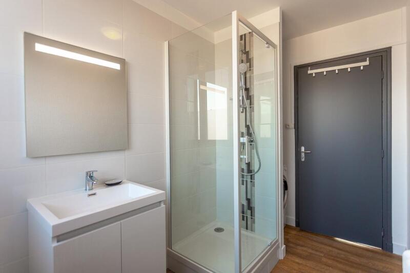 Chambre - 11 m² - 1 pièce