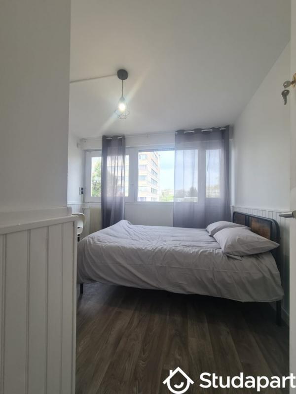 Chambre - 10 m² - 1 pièce