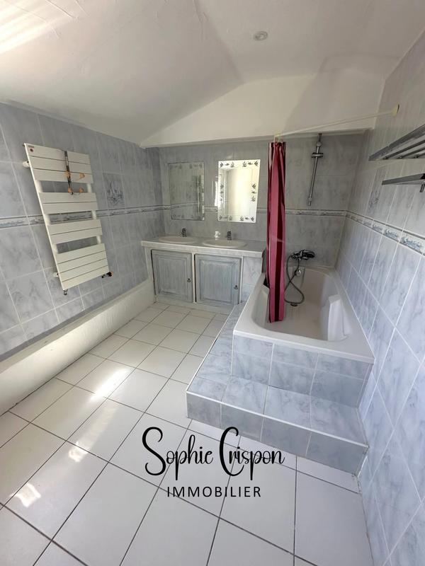 Villa - 160 m² - 7 pièces