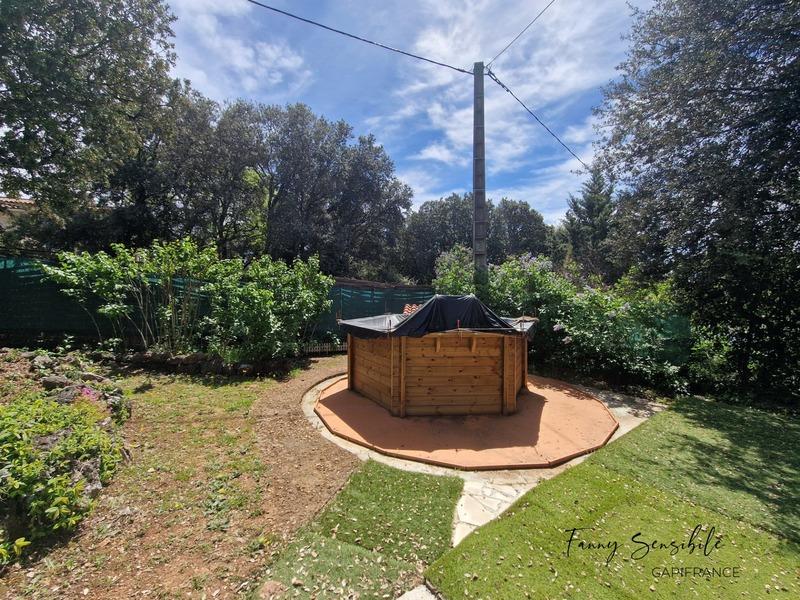 Maison - 102 m² - 4 pièces