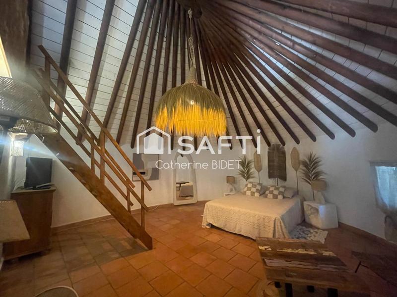 Maison - 575 m² - 21 pièces