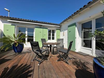 Propriété - 168 m² - 6 pièces