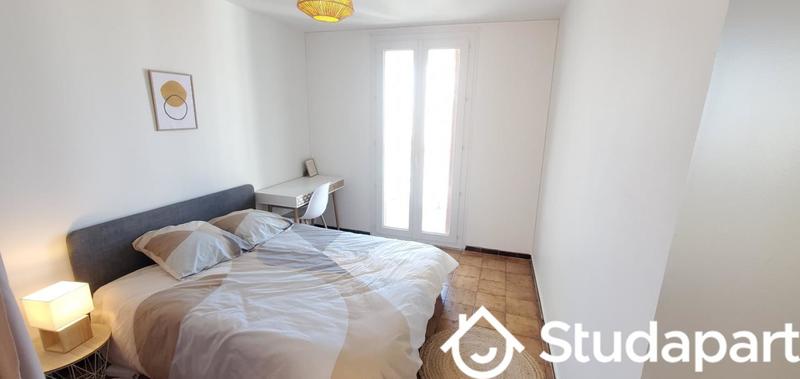 Chambre - 11 m² - 1 pièce