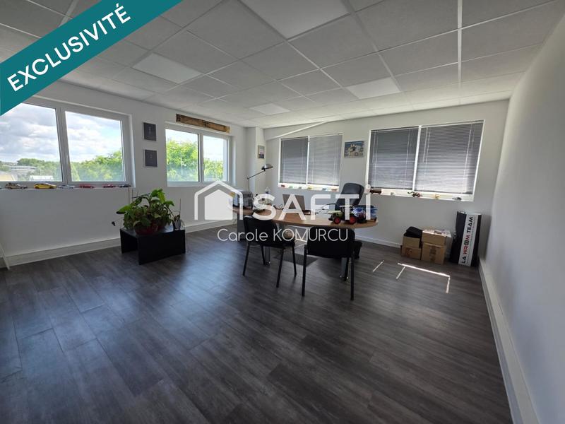 Bureau - 161 m² - 5 pièces